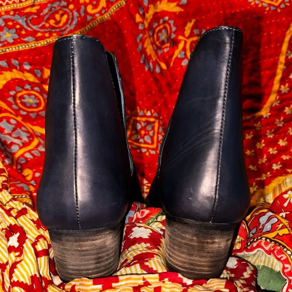 Free People Charm Ankle Boot - Size 9 - Picture 7 of 7